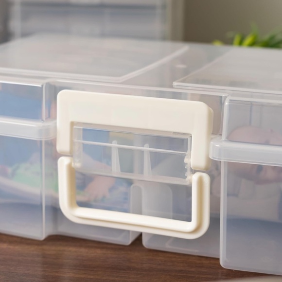 NEW Iris 4”x6” Photo Storage / Craft Box w/ 12 Cases - Picture 5 of 7